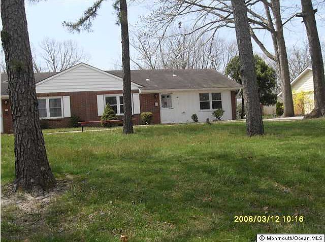 1st image of 22 Buckingham Drive #D