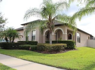 11013 Wembley Landing Dr, Lithia, FL 33547