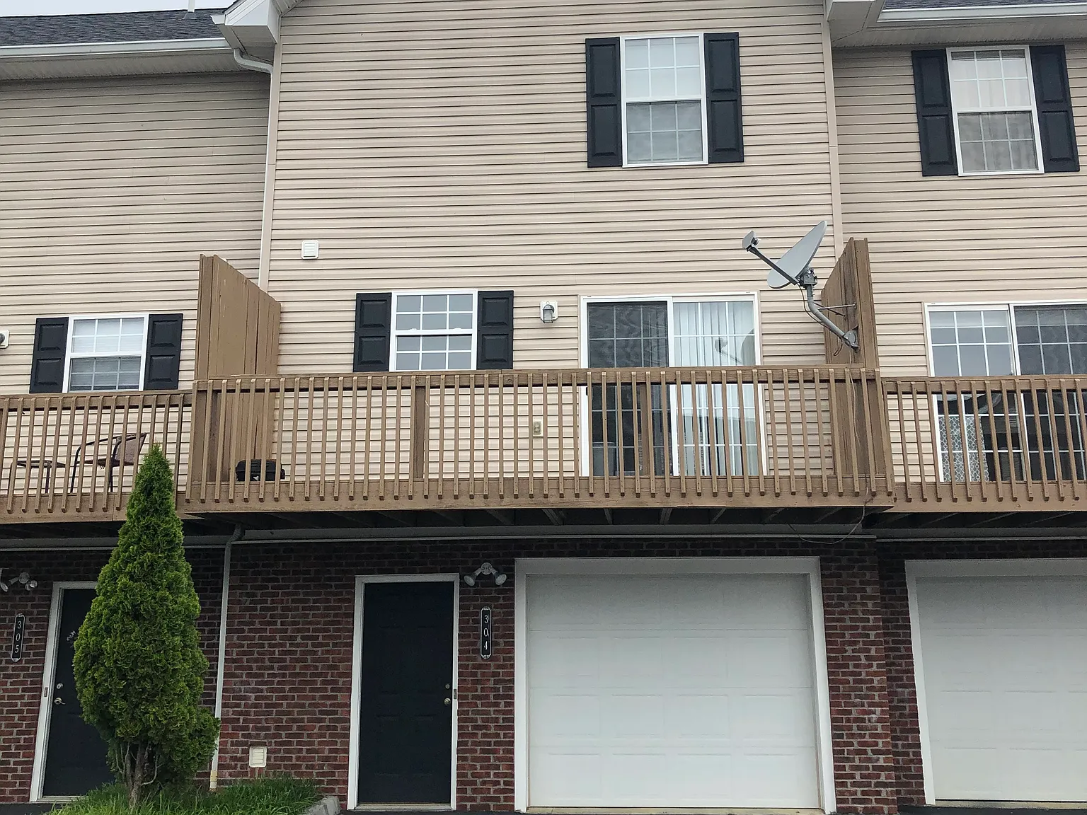 2 bed, 2.5 bath, 1200 sqft, $1,450 — Photo 2