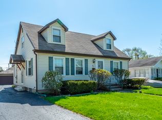 269 N Highview Ave, Elmhurst, IL 60126