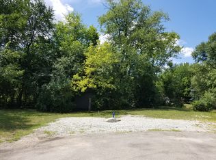 190 Fossil Cove Ct, Wilmington, IL