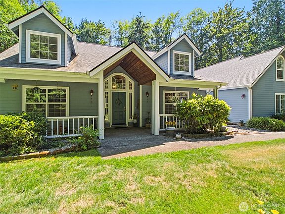 2nd image of 3412 Quail Creek Ln NE