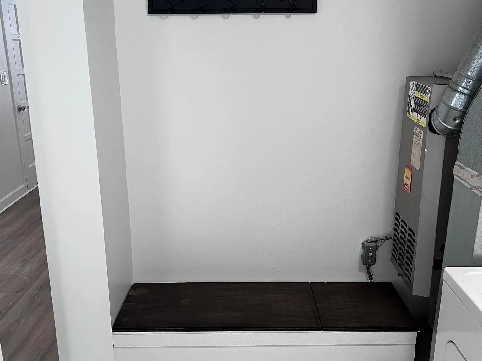 2 bed, 766 sqft, $2,100 — Photo 3
