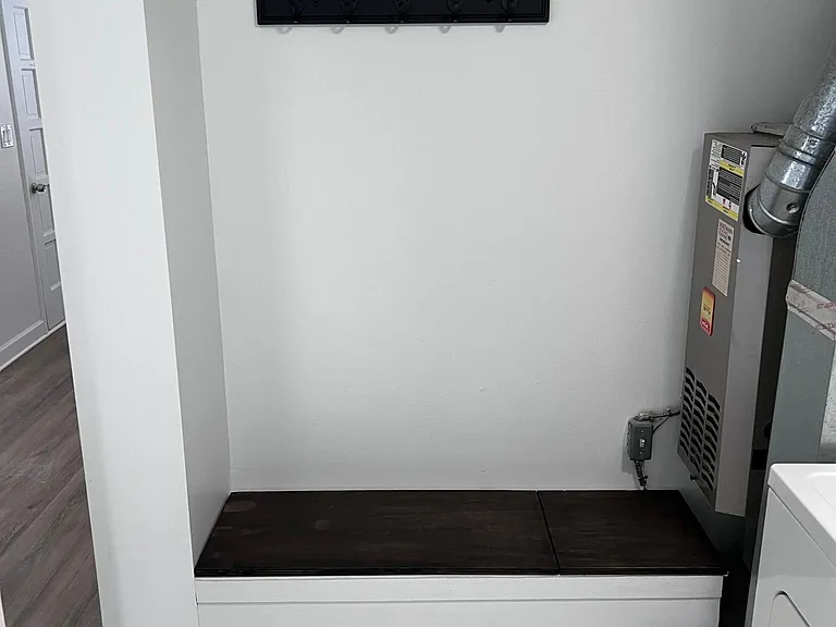 2030 Browning St — Photo 3