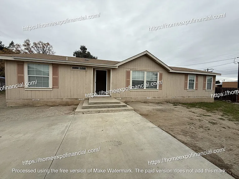 26590 Franklin Ave — Photo 5