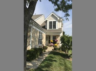 711 Citadel Dr, Westmont, IL 60559
