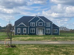 7 Nicole Ct, Hamilton, NJ 08620