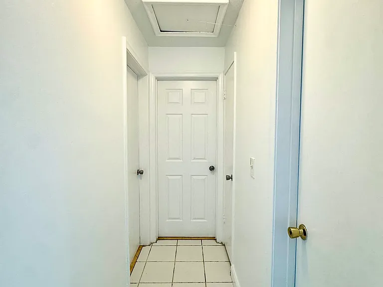 411 SE 23rd Ave #B — Photo 7
