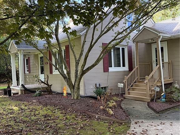 3rd image of 3567 McCracken Rd