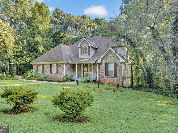 3rd image of 1770 River Bluff Rd