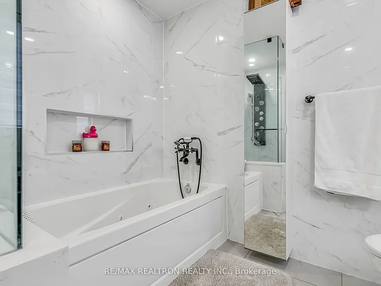 89 Beaconsfield Ave — Photo 33