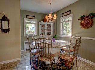 9 Nemeth St, Malverne, NY 11565