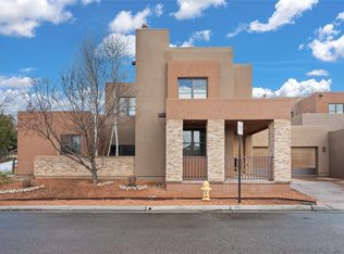 1621 Villa Strada, Santa Fe, NM 87506