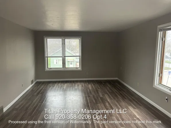 1207 E Walnut St #2, Green Bay, WI 54301