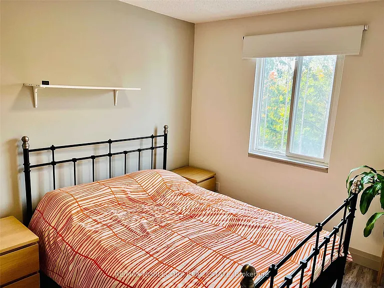 1450 Glen Abbey Gate S #734 — Photo 13