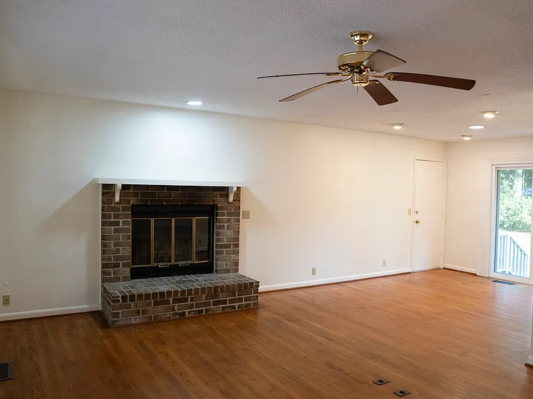2504 Hermitage Rd — Photo 9