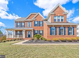 26977 Crusher Dr, Chantilly, VA 20152
