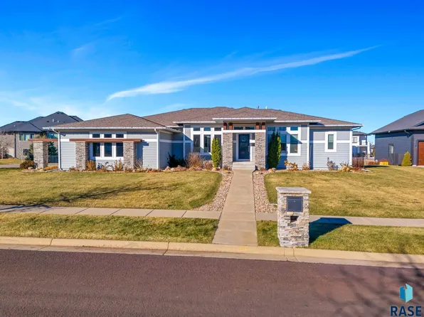 6809 S Jovan Cir, Sioux Falls, SD 57108