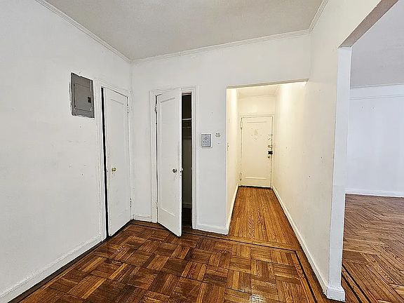4th image of 218 Linden Blvd #4I