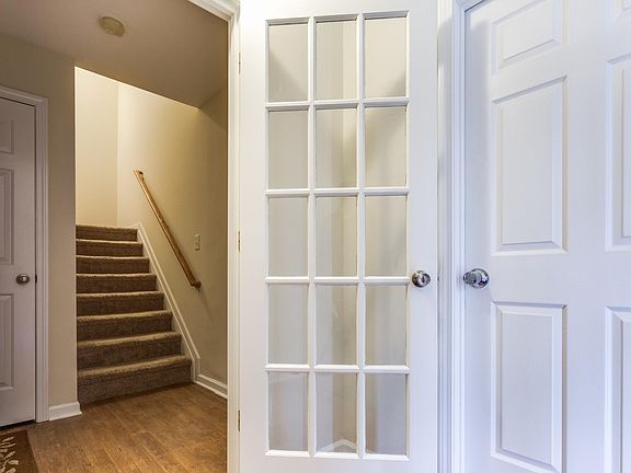 4th image of 21 Dillingham Pl