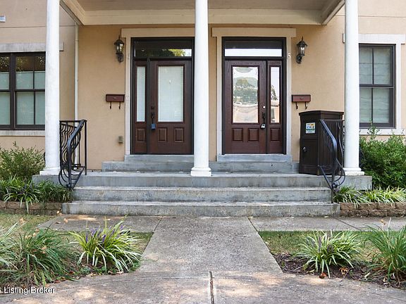 3rd image of 927 Cherokee Rd APT 5E