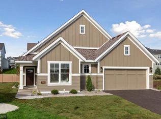 5042 Dale Ridge Rd, Woodbury, MN 55129