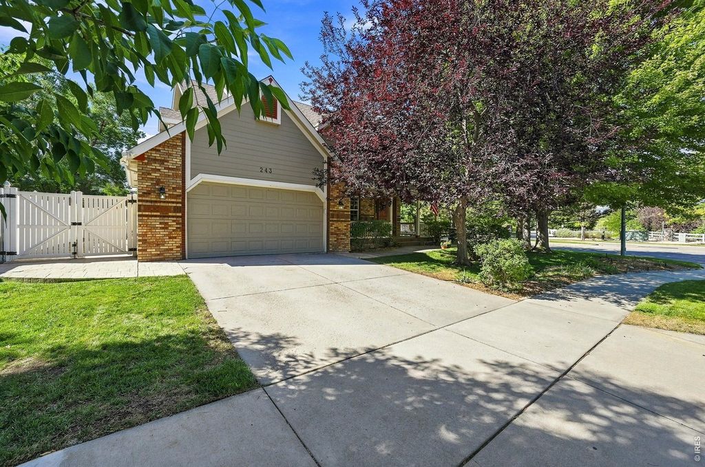 243 Cattail Bay