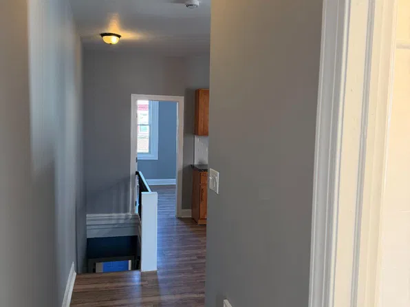 617 S 61st St Floor 2, Philadelphia, PA 19143