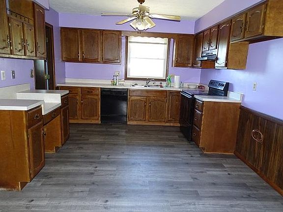 4th image of 3608 W Woodstock Ln