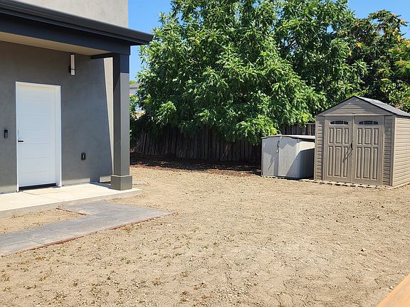 3rd image of 928 N 7th St #2