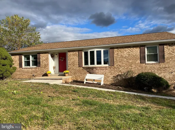 21304 Mount Aetna Rd, Hagerstown, MD 21742