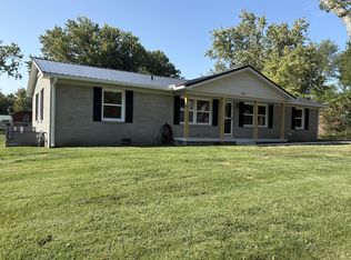 410 Crossfield Dr, Tullahoma, TN 37388