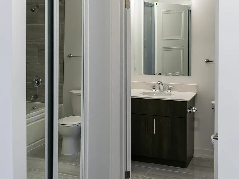 255 Northfield Dr E #508B — Photo 3