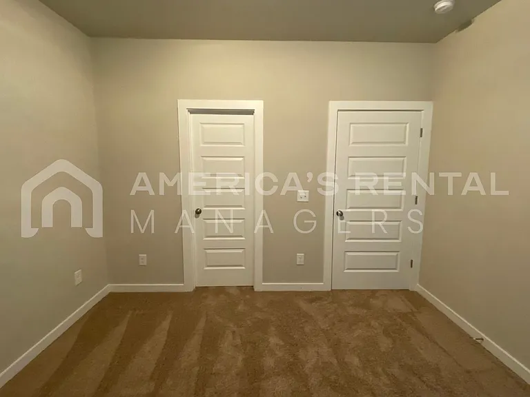 285 Avalon Way — Photo 12
