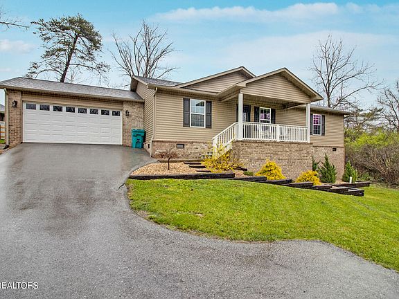 4th image of 802 Waterview Dr