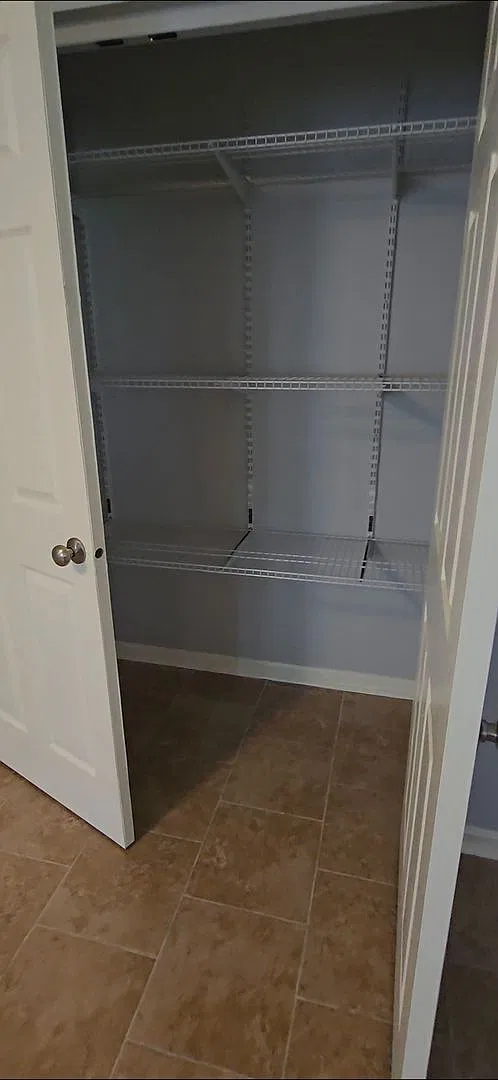Townhome, 3br, 1.5ba — Photo 4