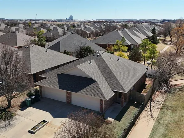 32 NW 155th St #32, Edmond, OK 73013