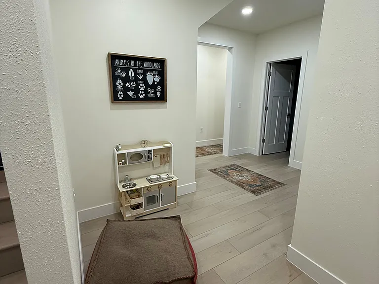 126 Brooklyn Cir — Photo 5