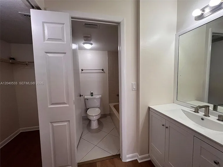 5661 Riverside Dr #101B7 — Photo 17