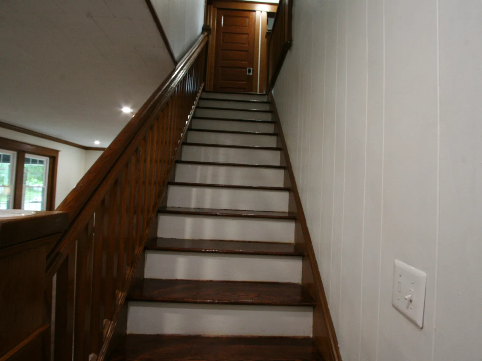 4 bed, 1.5 bath, 2400 sqft, $3,100 — Photo 3