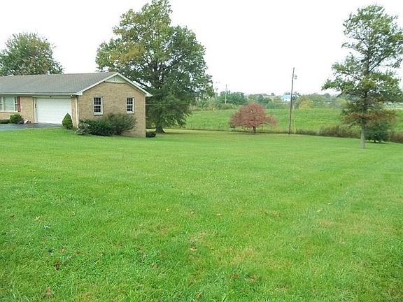 2nd image of 35 Glenmoore Hts
