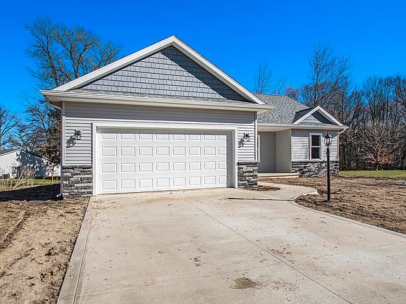 5th image of 51522 Tall Pines Ct