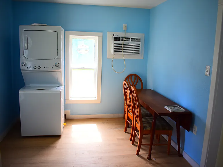 819 Gene Aly — Photo 11