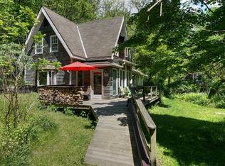 15 Dug Rd, Lansing, NY 14882