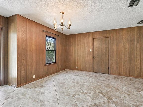 5th image of 115 Dogwood Ln