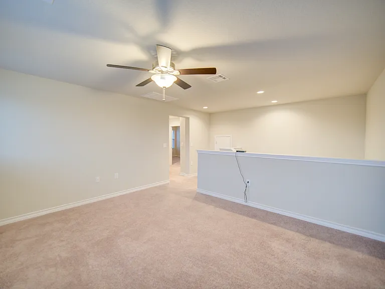 8842 White Crown — Photo 11