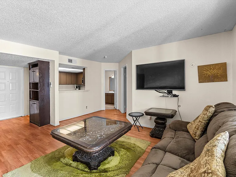 2830 S Bartell Dr #25 — Photo 4