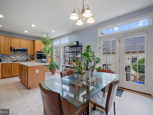 12885 Murphy Grove Ter, Clarksburg, MD 20871