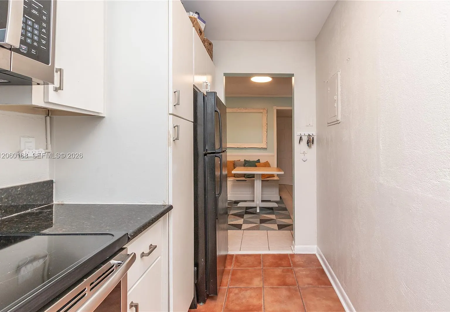 Santa Monica Condominium — Photo 3