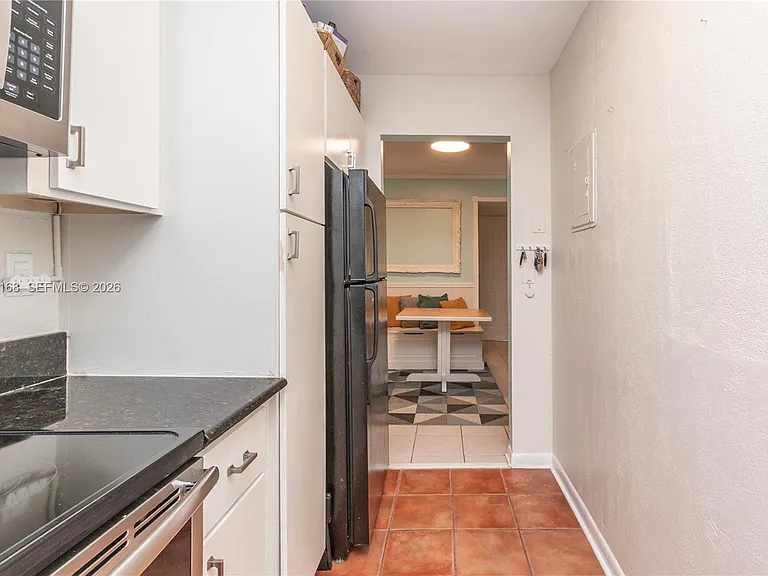 1425 Arthur St #409B — Photo 3